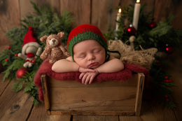 baby in winter scene, rustic christmas backdrop, holiday newborn photo, face swap overlay, winter studio prop